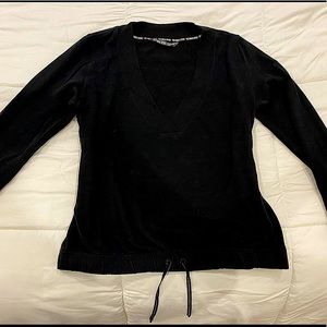 Victoria Sport low v-cut sweater